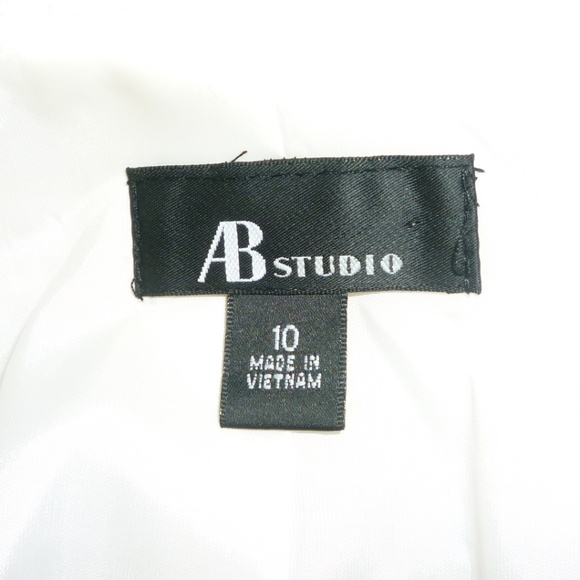AB Studio Bell Sleeves, White Dress Coat - Picture 6 of 8